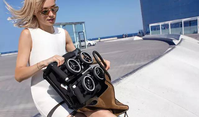 可登机折叠婴儿车,出行带娃必备便携可折叠婴儿车