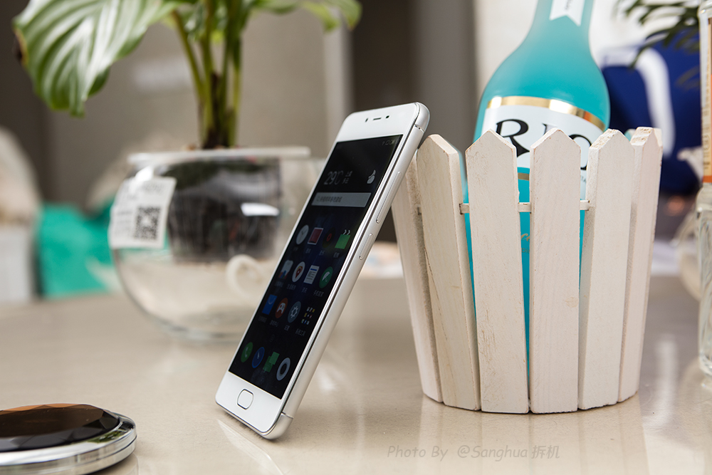 做工不减当年699元的魅蓝3S拆机