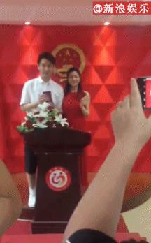 陈晓陈妍希一家三口出席活动,陈晓陈妍希回合肥