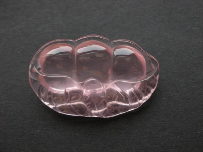 绿粉晶原石价值多少,草莓晶粉晶哪个价值高