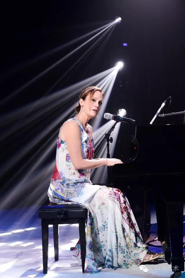 音乐家LisbethScott:通过音乐讲述树的故事