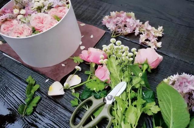 除了“野兽派”的花与“MIO”大餐，七夕这晚你还应该准备什么