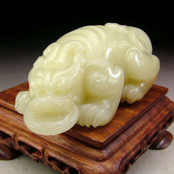 貔貅雌雄分男女佩戴吗,貔貅雌雄跟石狮子雌雄的区别