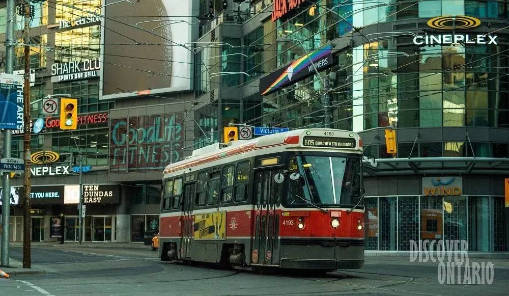 去加拿大旅行需要多少钱,来加拿大需要多少钱
