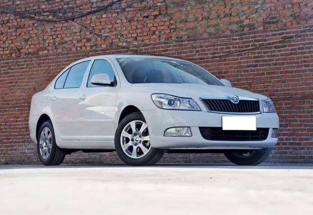 来来来我这有不少“祖传”的车型卖给你要吗