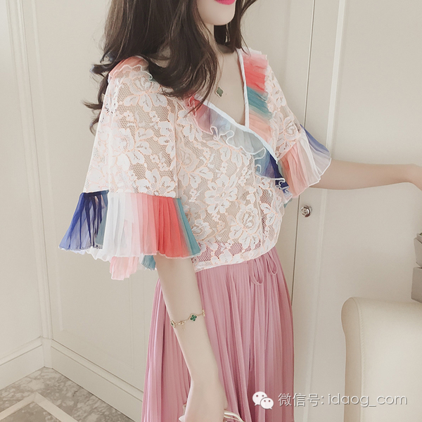 这么美丽的衣服你还在犹豫什么?