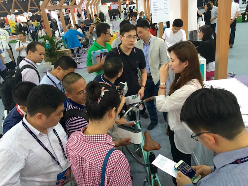 自行车也能联网？MWC展会上就有这样一款“智行车”