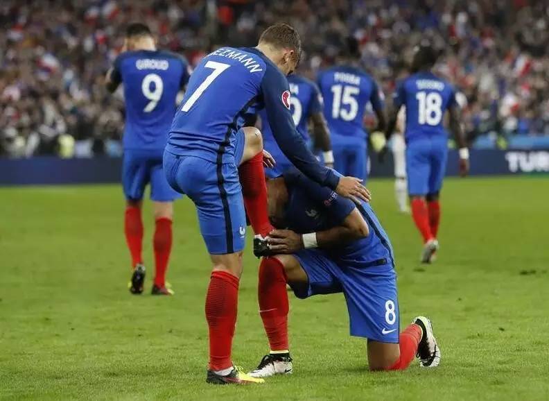 法国1比0德国十分钟三球,法国狂胜波兰41分进决赛