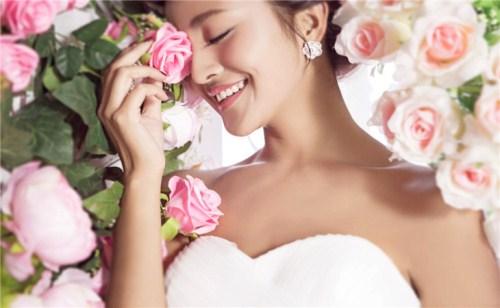 拍婚纱照pose大全图解,拍婚纱照摆哪个pose好看