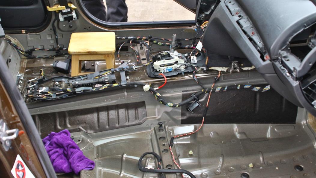 车子水箱漏水怎么修,车子漏水咋办啊