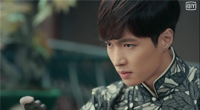 张艺兴老九门发布会戴眼镜,张艺兴老九门图片图文