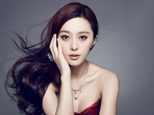 夏日轻盈柔顺的秀发体验，就在澳洲绿色溪谷