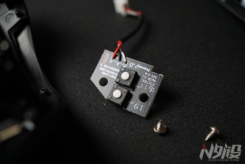 雷蛇那伽梵蛇鼠标拆解视频,RAZER那伽梵蛇