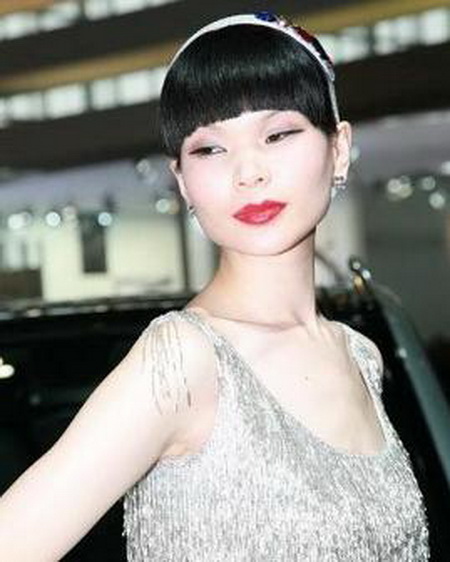 世界顶级名模和范冰冰,她是世界级模特90多岁依然优雅