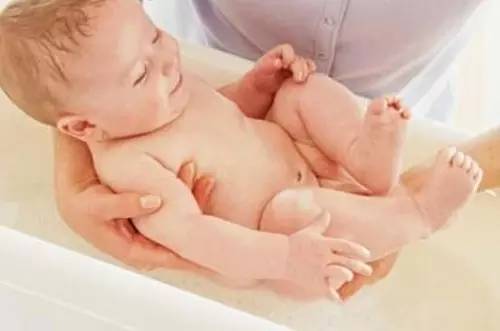 宝宝拉肚子医生怎么说,医生说宝宝腹泻吃什么益生菌