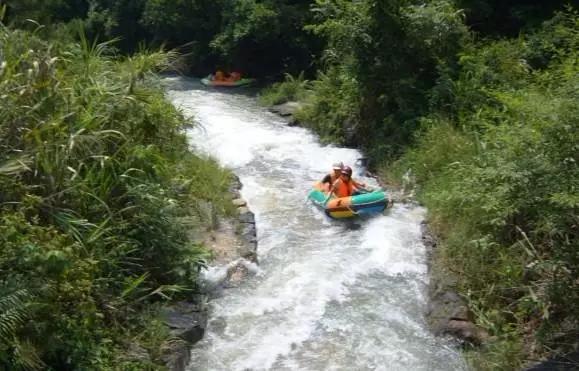 适合夏天旅游漂流的景点,夏天刺激的漂流