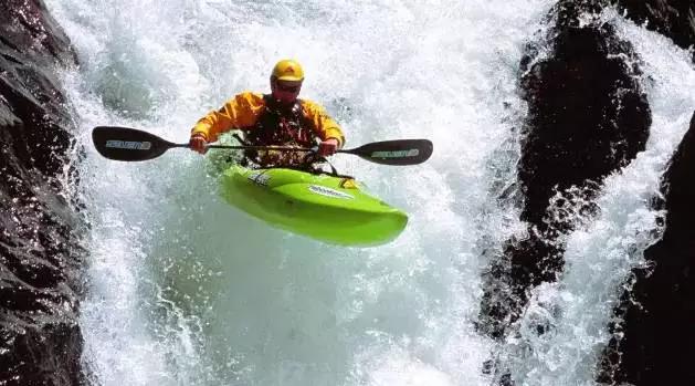 适合夏天旅游漂流的景点,夏天刺激的漂流