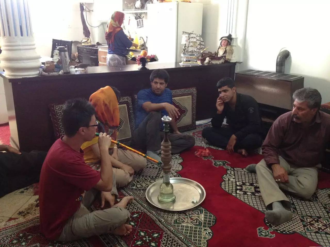 一个陕西汉子花7万元环游地球1圈，还带回一个美国女友！