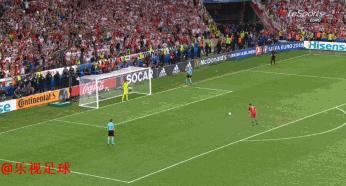 葡萄牙对战法国队c罗受伤下场,c罗带领葡萄牙输得最惨的一次