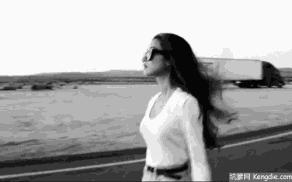 快拿下这只温柔野兽,TA能帮你挡脸藏肉!