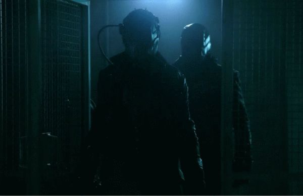 《少狼》第五季上线:毕业将近黑暗系数再升级