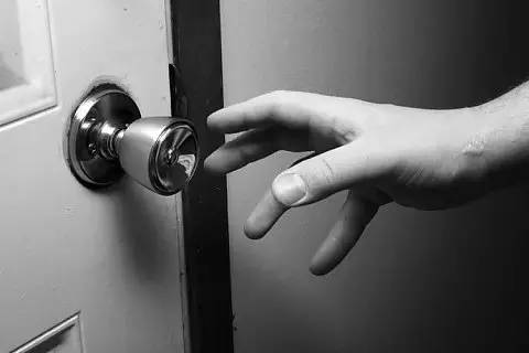 单身女性经常独自出行？你需要这些能够保护你的发明