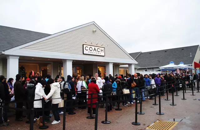 欲望都市几百元买Coach血拼纽约三大Outlets