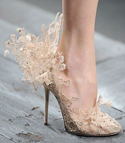 有什么办法穿高跟鞋脚不疼,如何穿高跟鞋不疼脚的方法