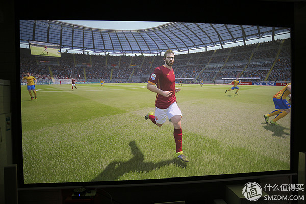 看欧洲杯的球迷,看爽