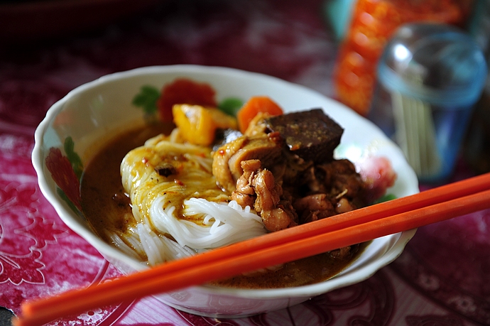 柬埔寨浙江台州小吃 (柬埔寨街边小吃摊位)