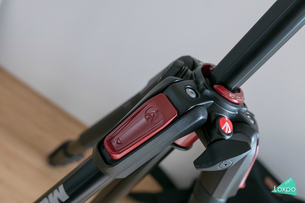 曼富图190三脚架使用视频,曼富图mk190