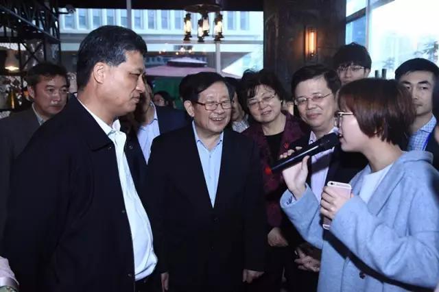 王凯歆：创业神童奇葩路，95后电商神话难服众