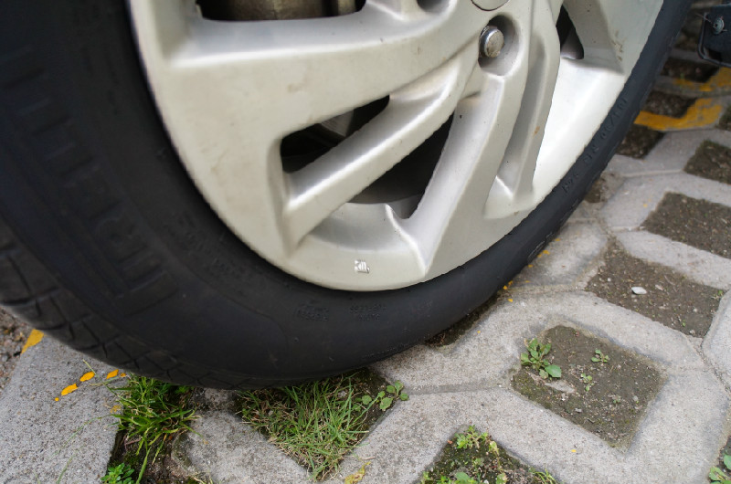 倍耐力新p1轮胎测评视频,倍耐力p1轮胎优缺点