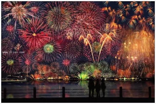 日本夏日的浪漫花火大会,日本夏日花火大会攻略