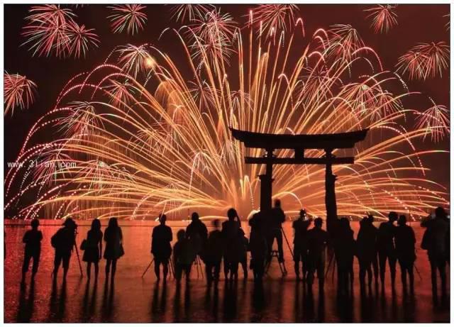 日本夏日的浪漫花火大会,日本夏日花火大会攻略