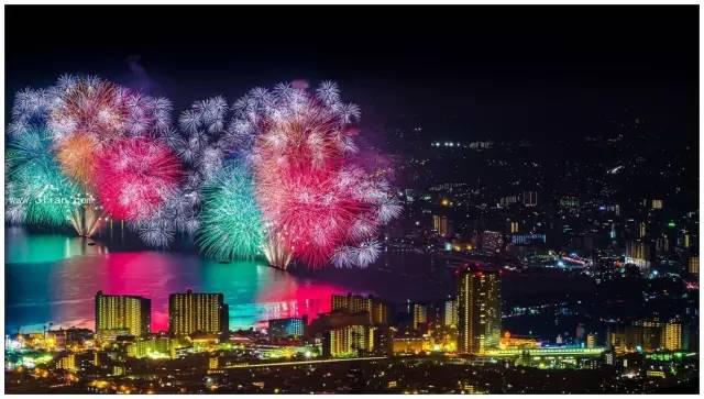 日本夏日的浪漫花火大会,日本夏日花火大会攻略