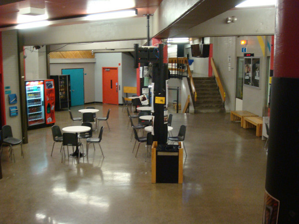 魁北克大学介绍，算是给要去留学的同学一点帮助吧