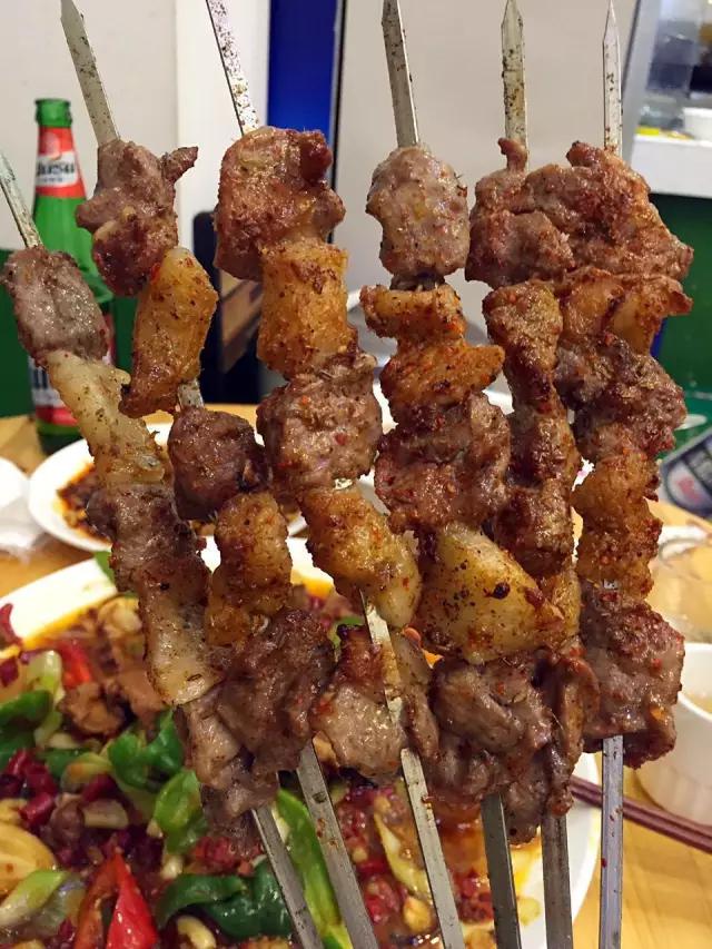 长沙正宗湘西烧烤,长沙坡子街夜市湘西烧烤