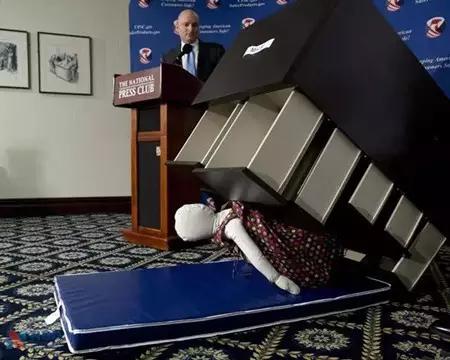 宜家夺命抽屉柜事件的看法,宜家夺命衣柜事件