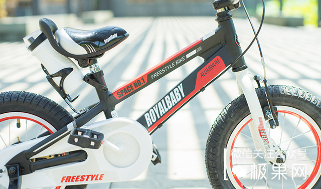 这辆美亚销量第一的童车,孩子骑上想摔跤都难