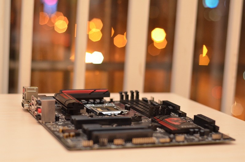 美哭，夜晚在窗前DIY猛机的一点意外收获