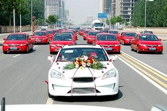 开车遇到白事车队怎么办,开车遇到白事有什么讲究