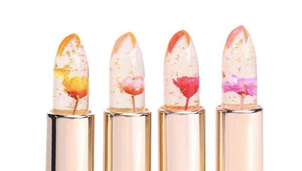 没什么事是一支口红解决不了的,没有什么事是一支烟解决不了的