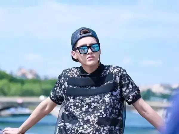 快拿下这只温柔野兽,TA能帮你挡脸藏肉!