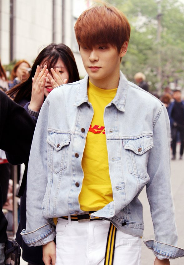 vetements2022秋冬高级,男装高定vetements