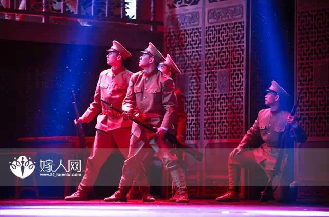 包头“凤祥楼”的女人们放点图给大家解解馋