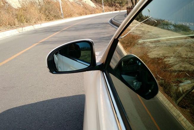 方向轻、外观漂亮浅谈锐志2.5V尚锐版用车分享