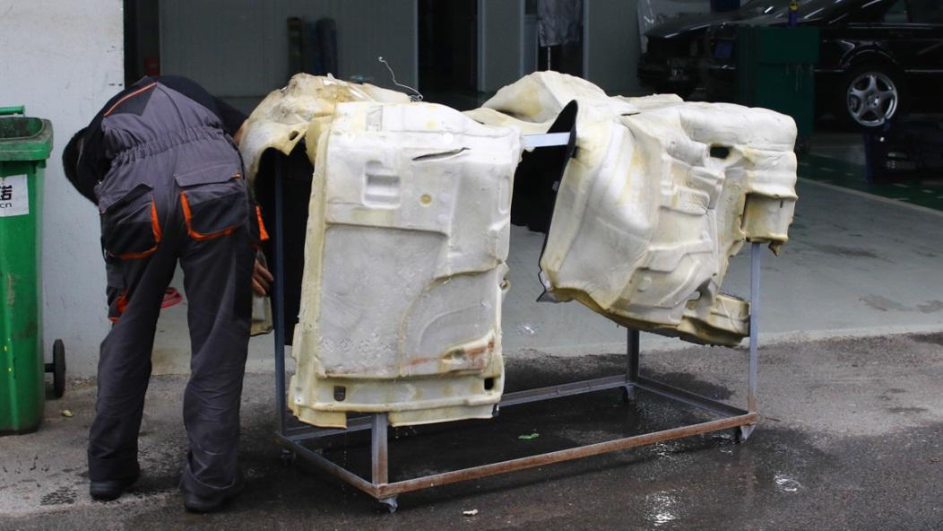 车子水箱漏水怎么修,车子漏水咋办啊