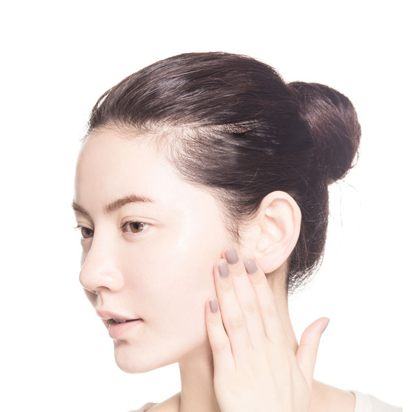 羡慕涂防晒脸上不起皮,防晒的正确涂抹方法和步骤