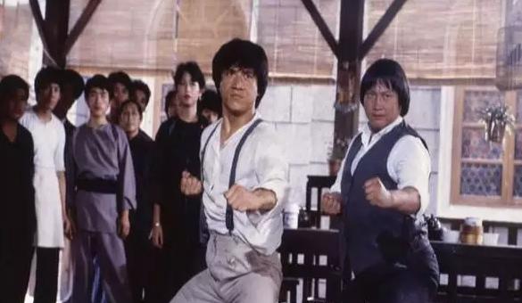 警匪较量周星驰,周星驰电影里的香港警匪片